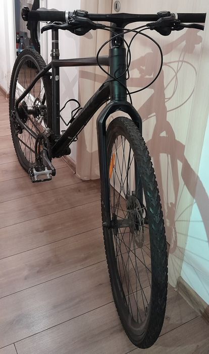 Bicicletă:*CANNONDALE MOUNTAIN BIKE - Full Carbon*