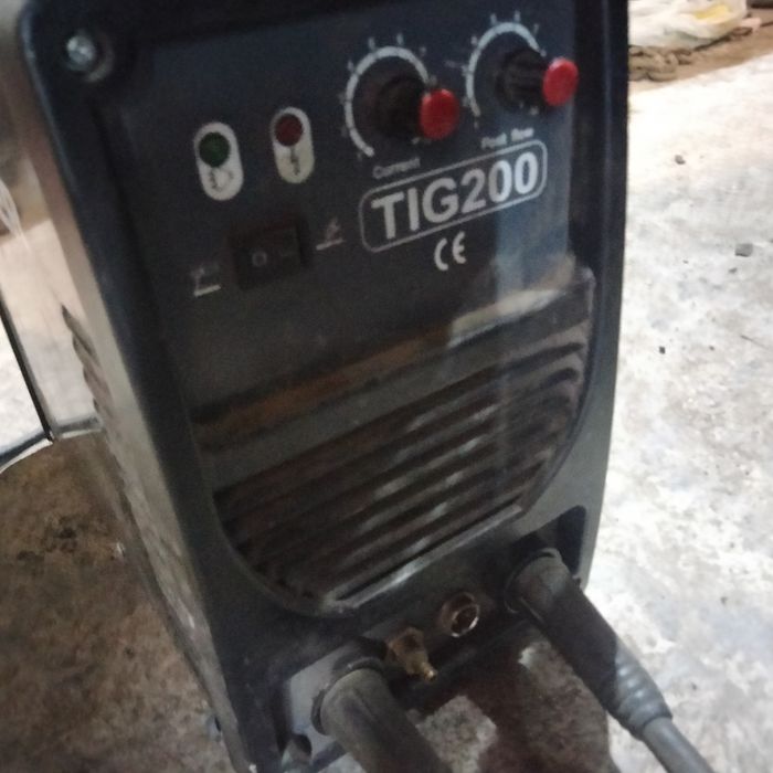 Аргонодуговой сварочный аппарат WORKER tig 200