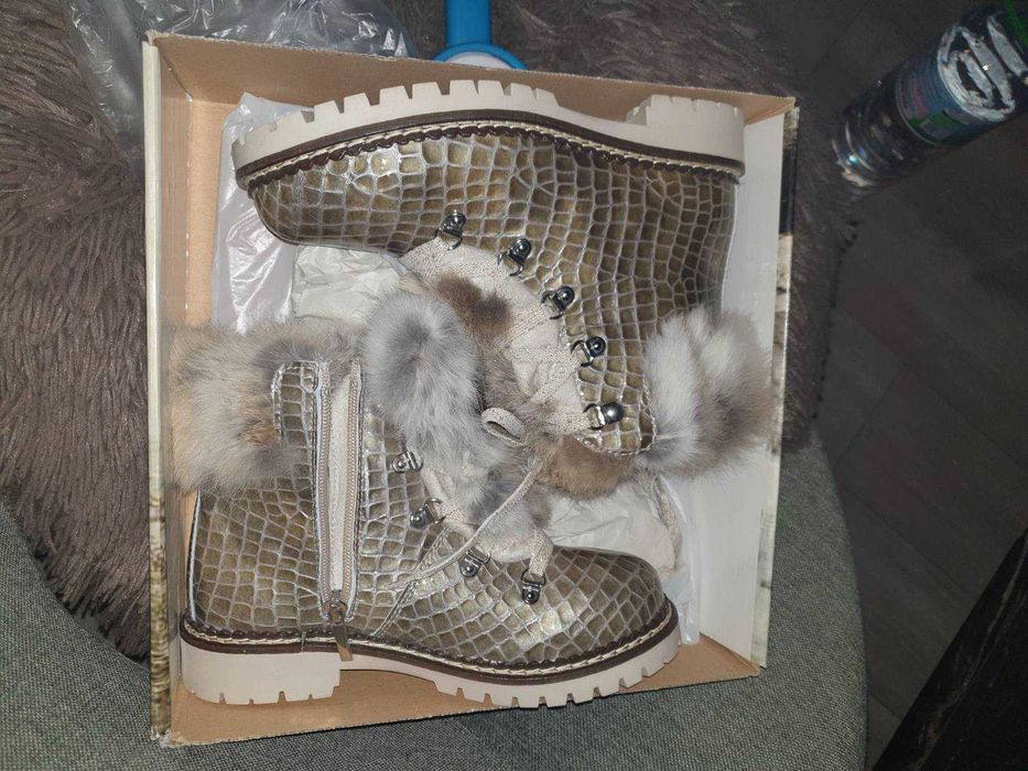 Нови! Естествена кожа ботуши New Italia Shoes, бежови!