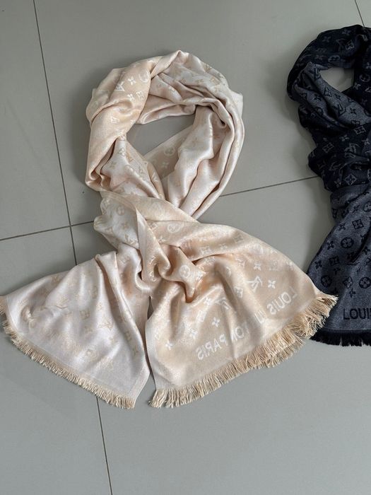 Esarfa Gucci - Louis Vuitton
