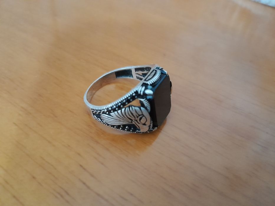 Перстень серебряный