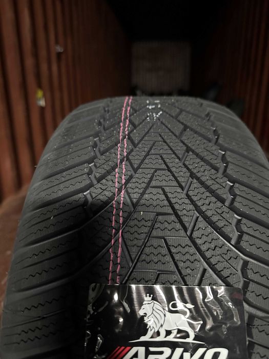 Нови зимни гуми ARIVO Winmaster ProX ARW 3 215/40R17 87V XL НОВ DOT