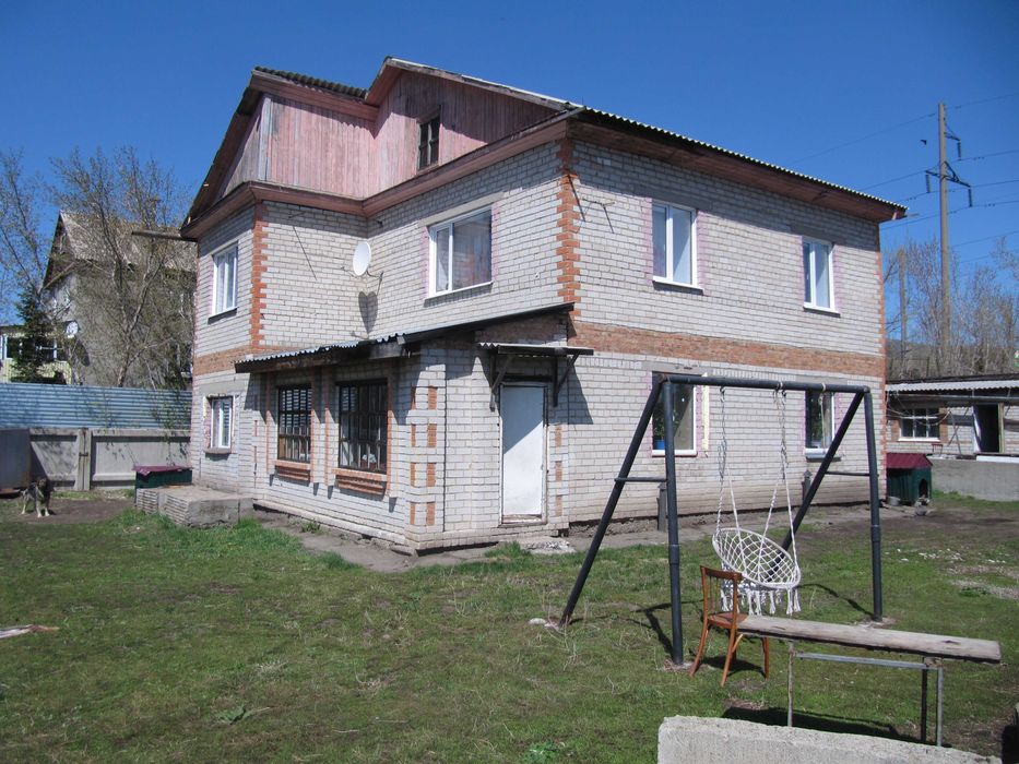 Дом кирпичн 5-комн, 3х-этажн на Аблакетке