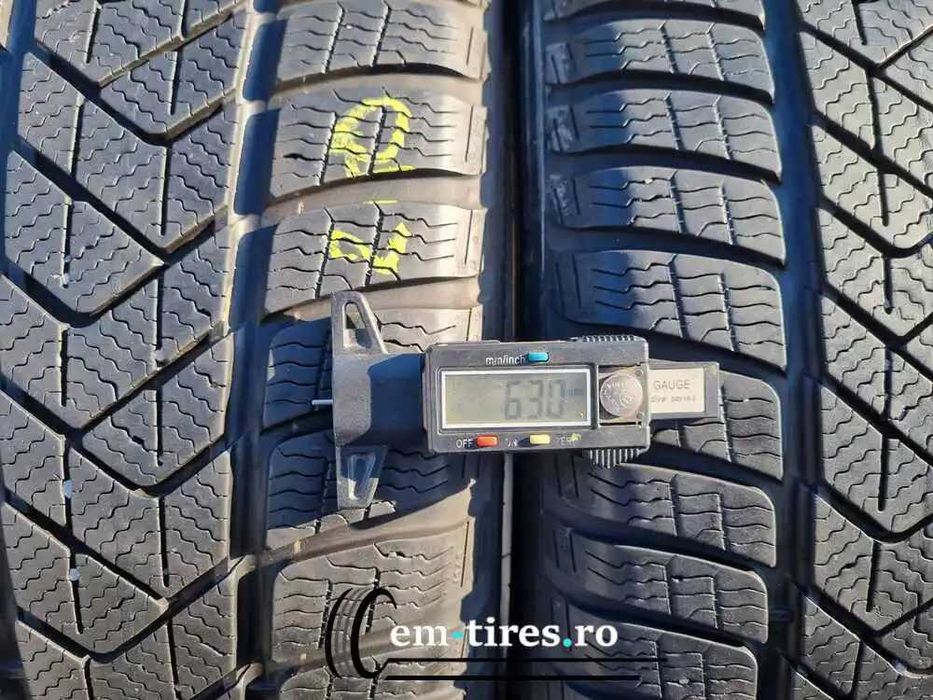 SET 2 Anvelope Iarna 225/40 R19 PIRELLI Sottozero 3 93H