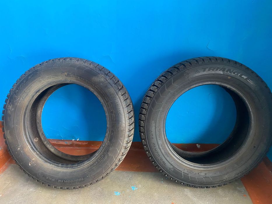 Зимняя резина липучка 185*65*R15 проездил 1 месяц