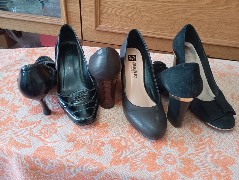 Продам  женскую обувь ( много)