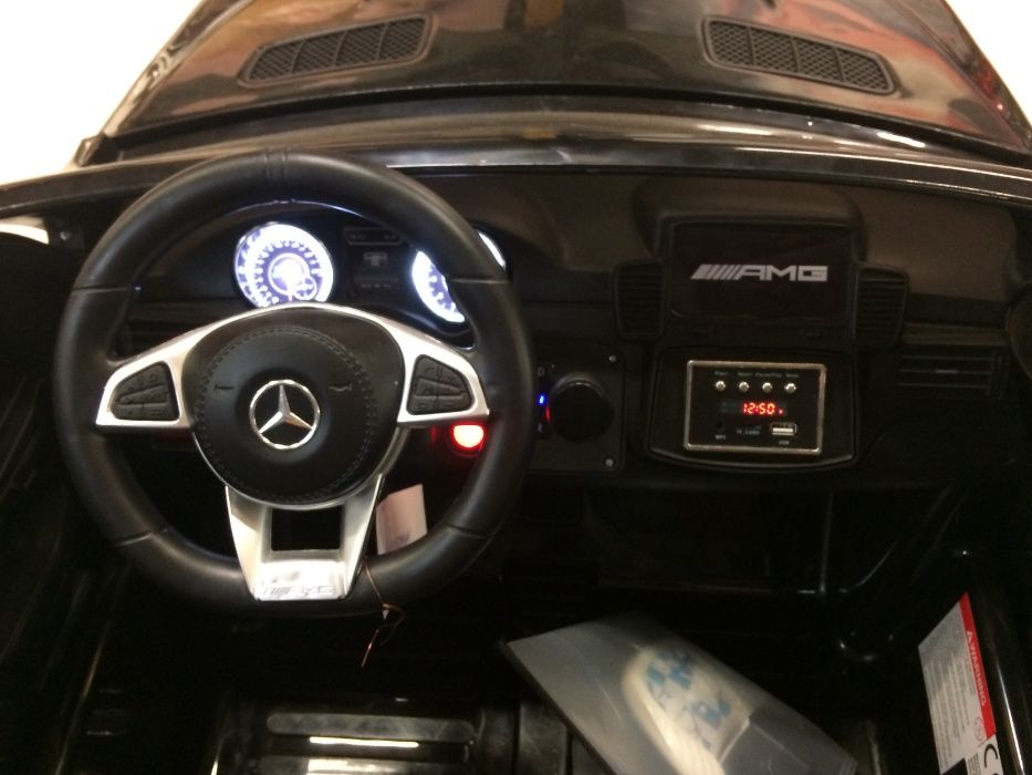 Masinuta Electrica pentru 2 copii Mercedes GLS63 AMG 4x4 #Negru