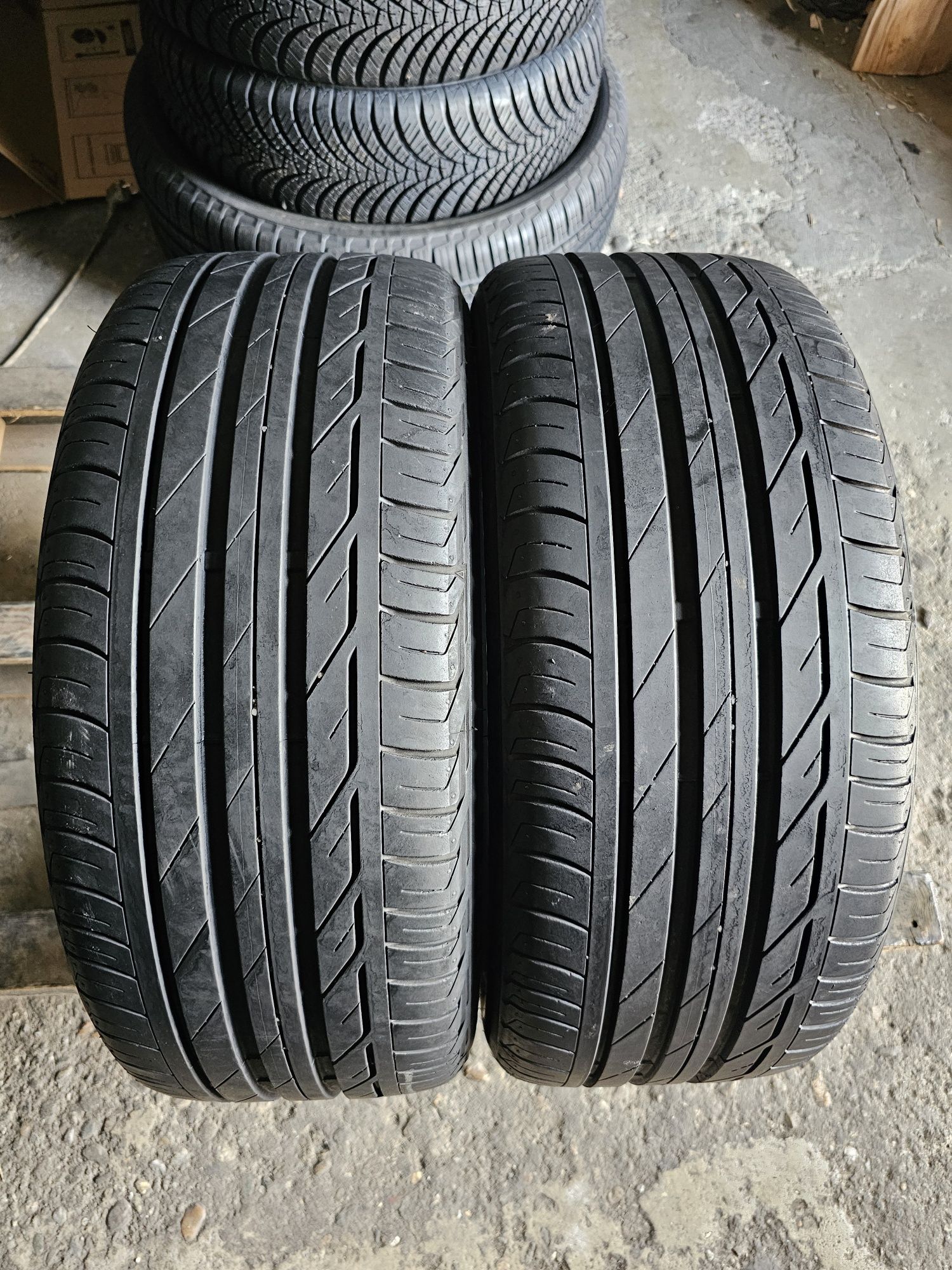 2 anvelope vara 225 45 17 Bridgestone 7.mm