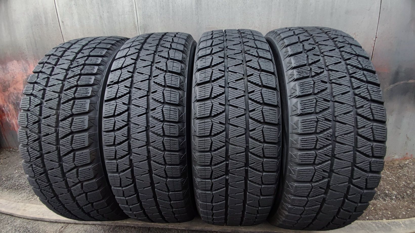 4бр. зимни гуми 225/65/17 Bridgestone Blizzak, XL подсилени 
dot22
8.