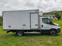 Vând cub frigorific Iveco