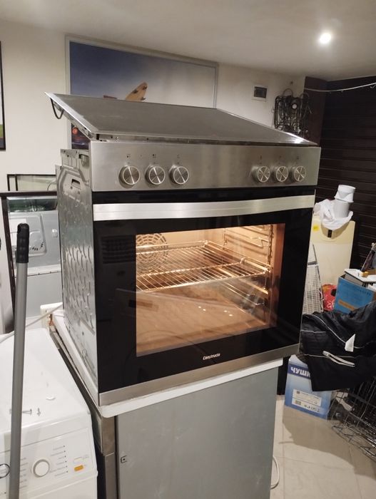 Фурна с плот Constructa 2025 г.