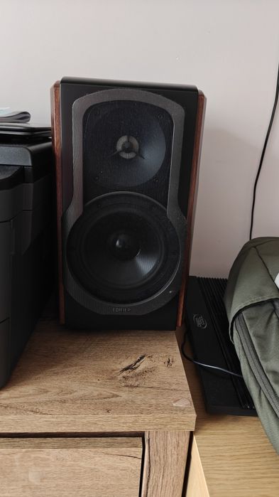 Vând boxe edifier s2000MKIII