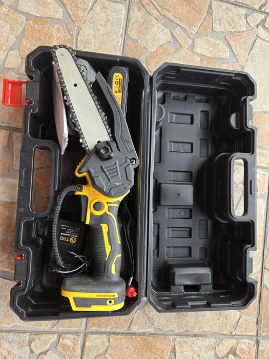 Vand mini drujba brushless in stare foarte buna  + 2 acumulatori 36 V.