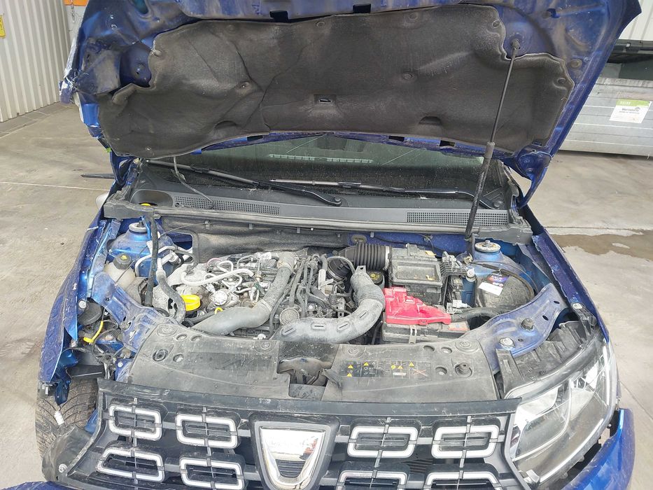 piese auto  DACIA DUSTER 2020  1.3 TCE 4X2/1.6 tce 4x2 caroserie far