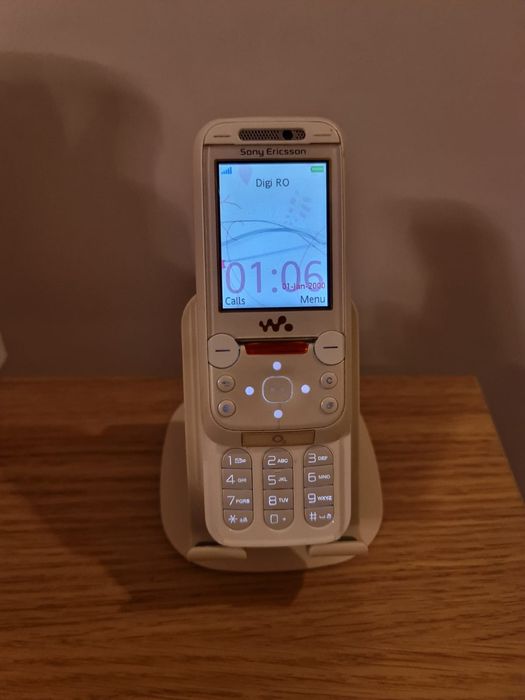 Sony Ericsson W850i alb de colectie! Necodat, stare ca nou, walkman
