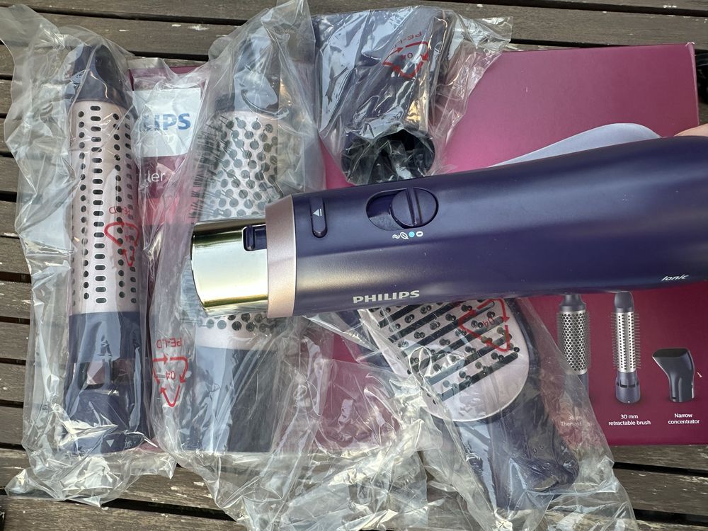 Perie cu aer cald Philips Seria 3000 BHA313/00, 800W