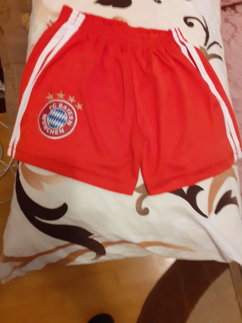 Tricou Adidas Deutsche Fussbal Bund, plus short copil Bayern Munchen