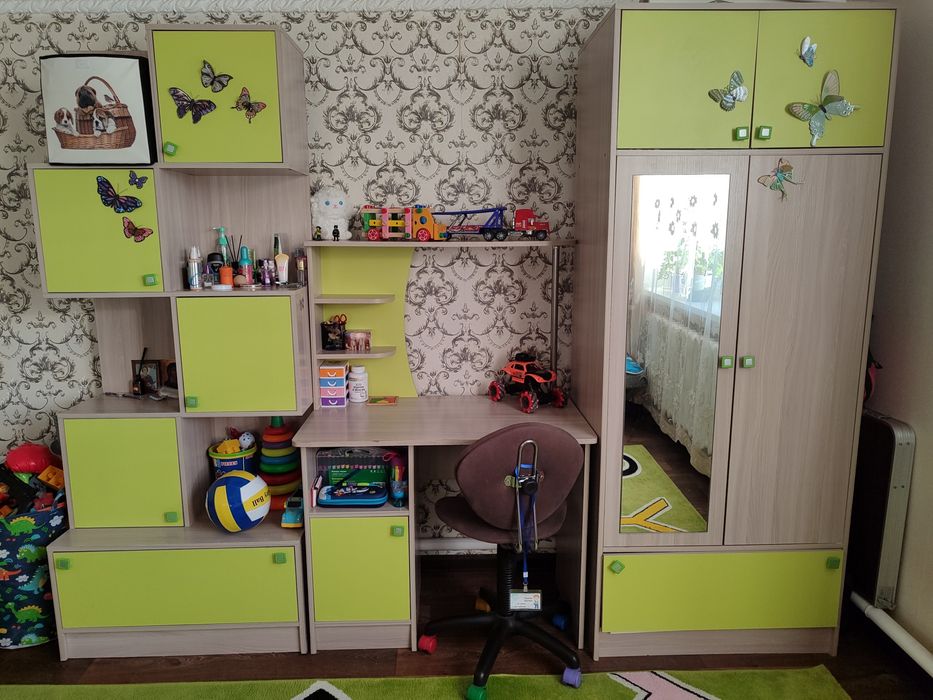 Продам детскую стенку