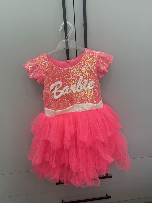 Платье барби пышное.