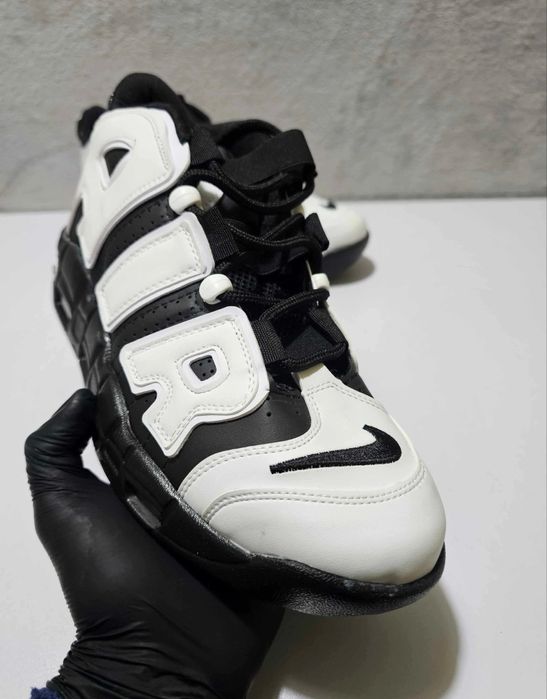 Adidasi Nike Air Uptempo