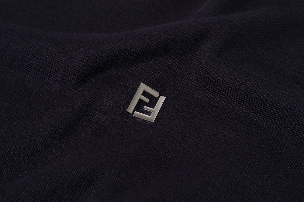 Tricou Fendi colectia noua 2025