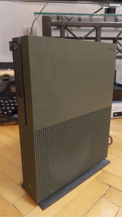 Xbox one S battlefield one edition 1TB