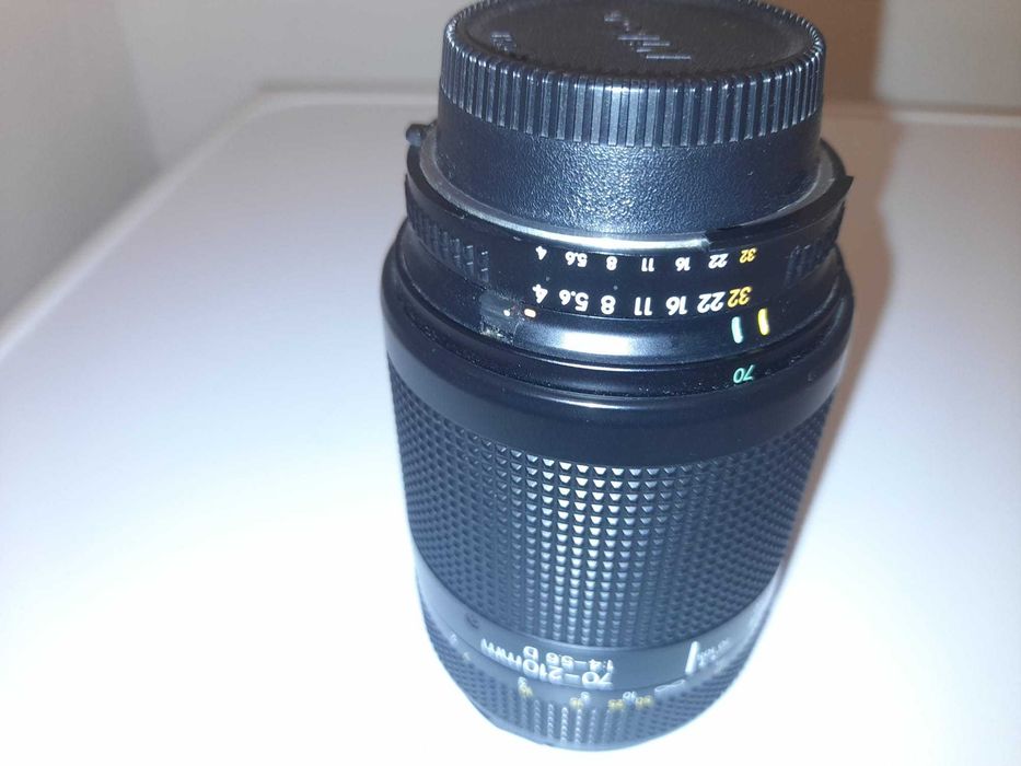Nikon 70-210 AF-D