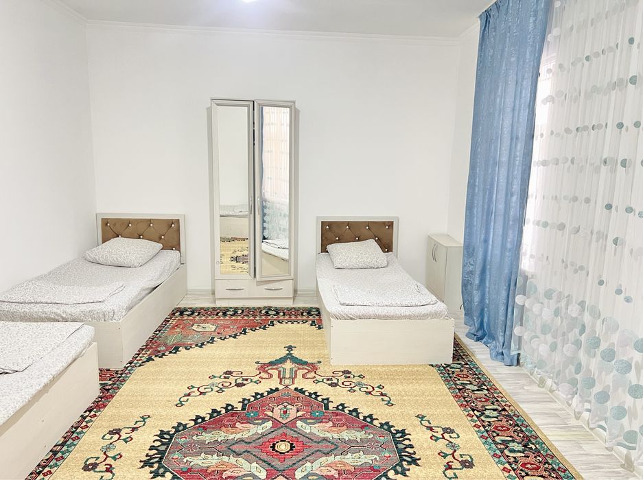 Квартира не далеко от Жана кала, Керуен, Мавзолей