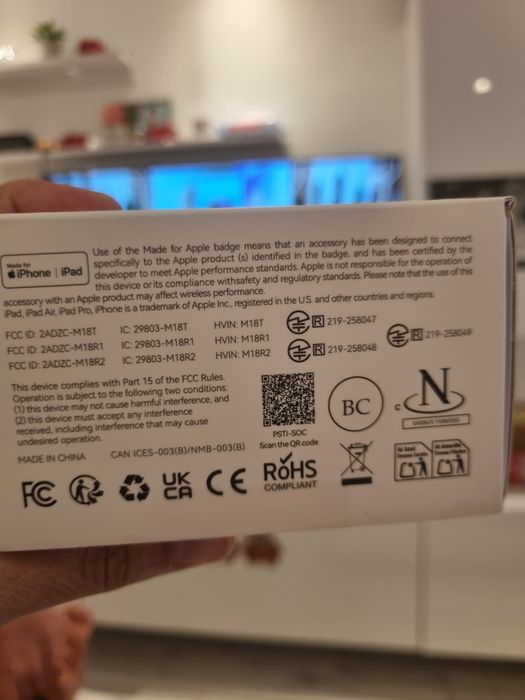 Sistem microfon lavalieră wireless