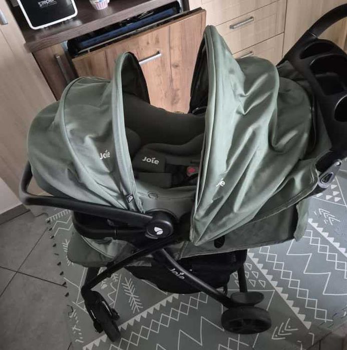 Vand carucior Joie Muze LX Laurel  + Scoica auto Joie I-Snug 2 Laurel