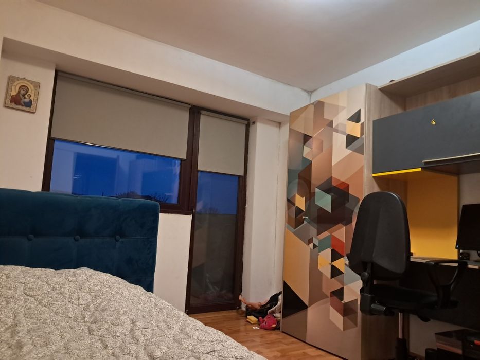 Vand Apartament 4 Camere