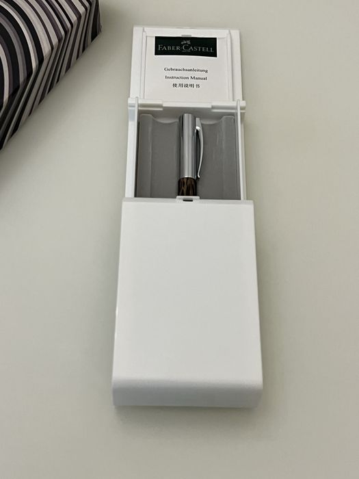 Продаётся ручка фирмы Faber-Castell. Отличный подарок к дню учителя!