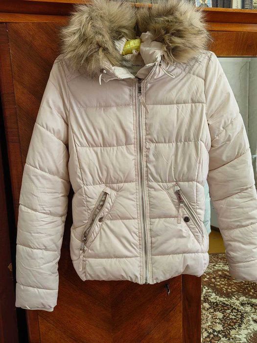 Куртка - пуховик женский , размер 42