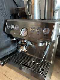 Продам кофемашину BORK C804