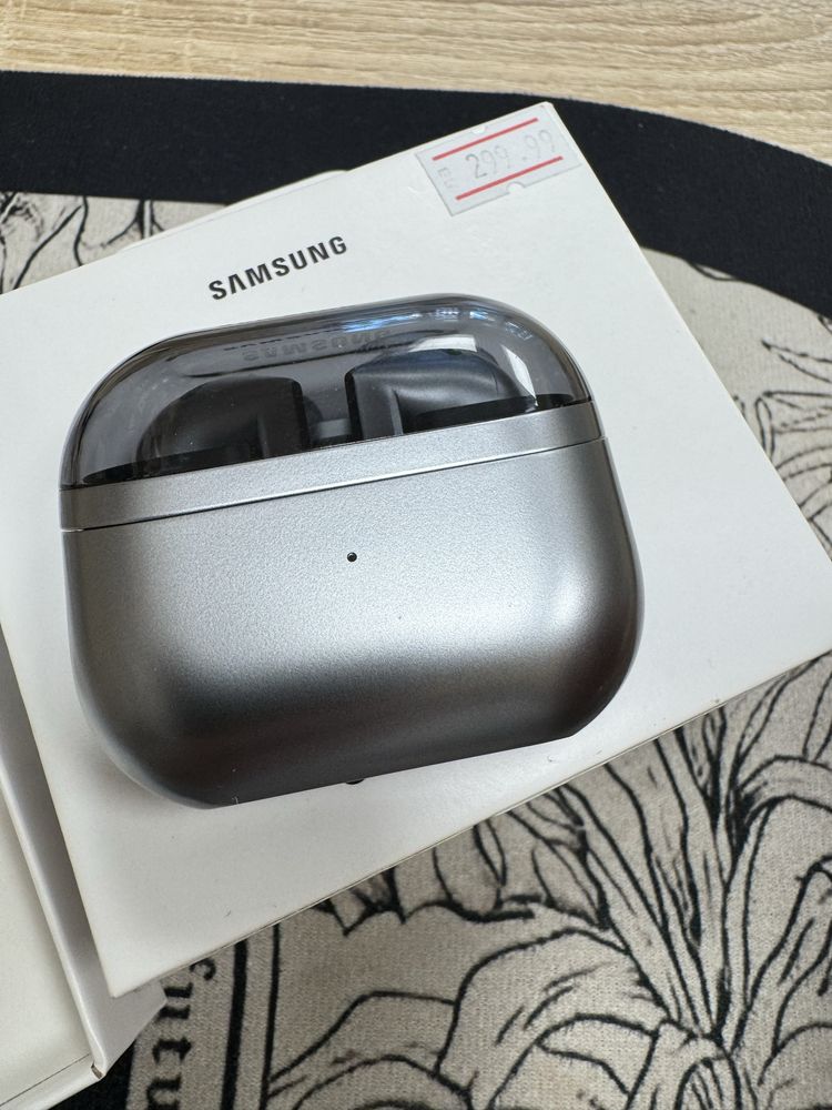 Безжични слушалки Samsung Galaxy Buds 3 Grey - нови