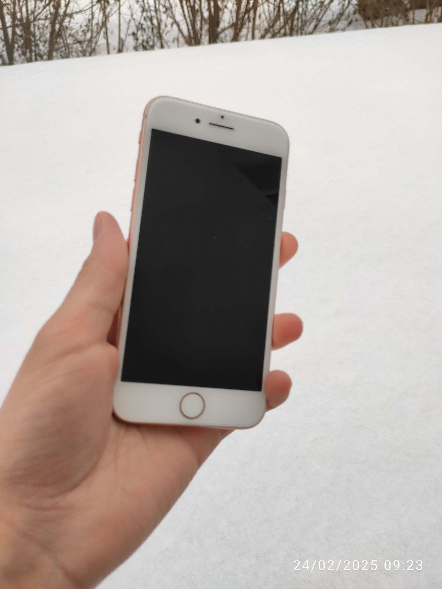 iPhone 8    64gb
