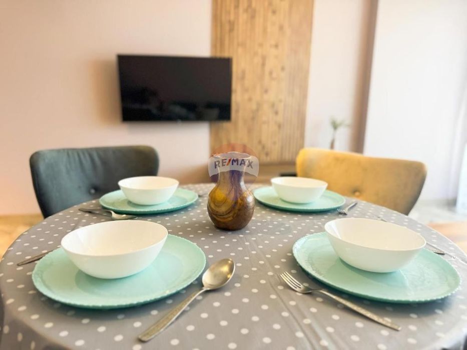 Дава се под наем Двустаен апартамент в к.к. Св.Св. Константин и Елена - 68 кв.м за 657.9 € - Снимка #8