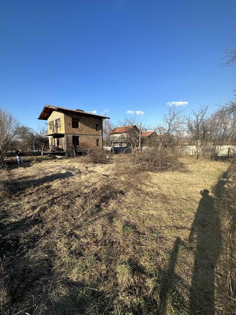 Продава се Къща в с. Гълъбник, Област Перник - 102 кв.м за 577 €/кв.м - Снимка #1