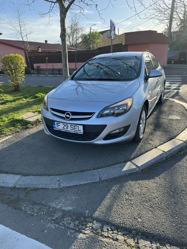 Opel Astra J in perfecta stare de functionare km reali 100%