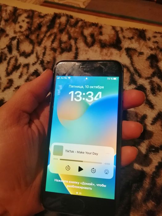 IPhone 8 в хорошем состояние