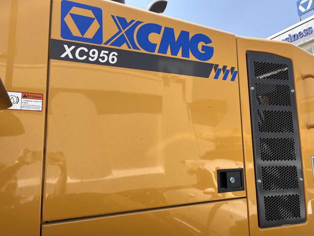 Погрузчик Xcmg XC956