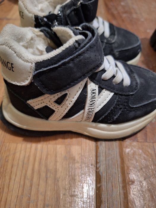 Продам красовки фирмы AX