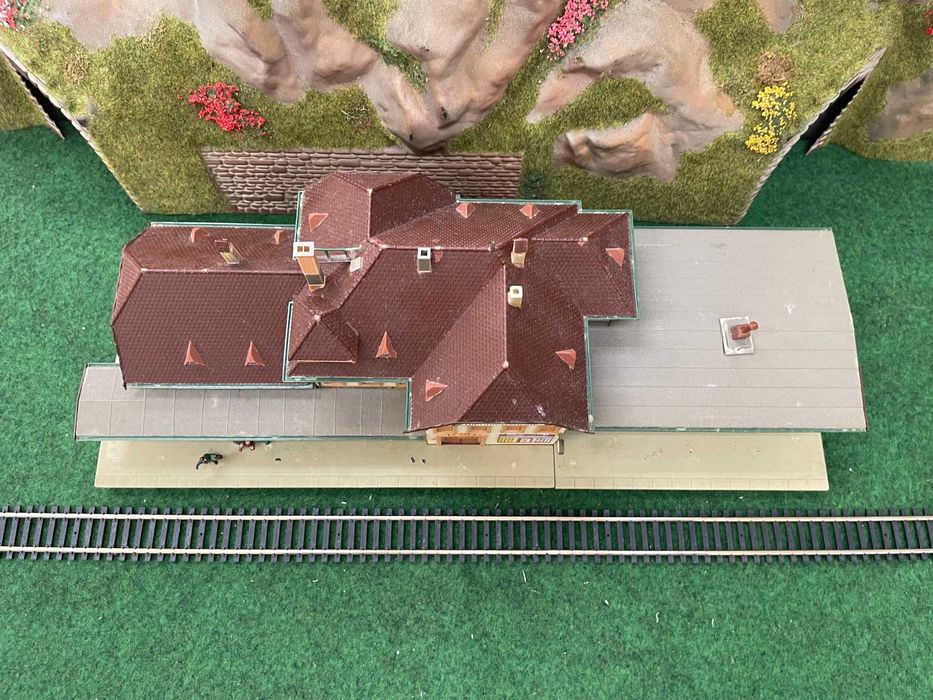 Гара за макет на влак HO 1:87 ЖП моделизъм диорама фигури