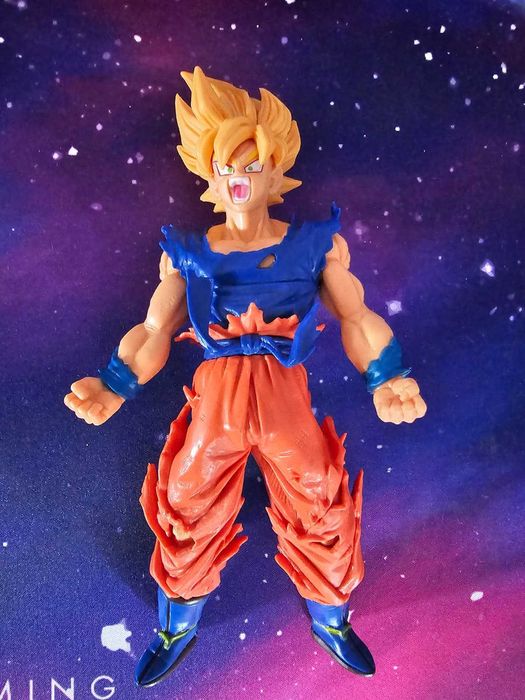 Figurina Goku Dragon Ball Z Super Saiyan 18 cm