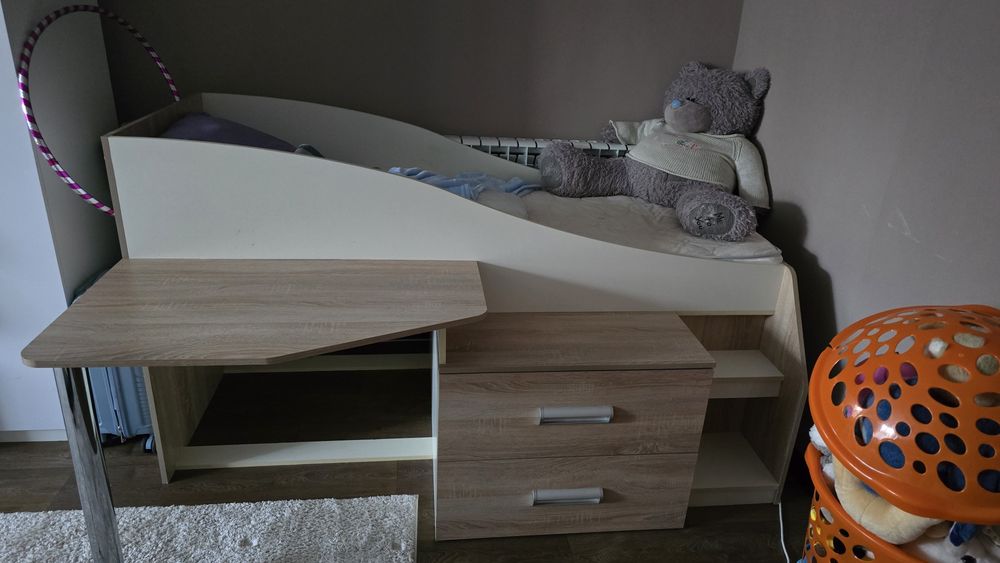 Продам кровать детскую