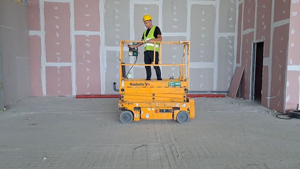 Societate vindem nacela electrica,8m,Haulotte Optimum 8, Genie, Jlg