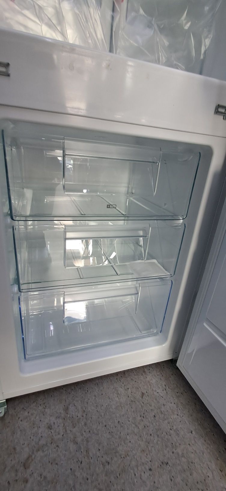 Frigider incorporabil Electrolux 233l import Germania Garanție AEG228