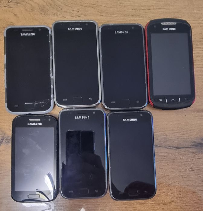 Телефон Samsung Galaxy S