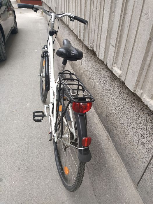 Продавам градско колело