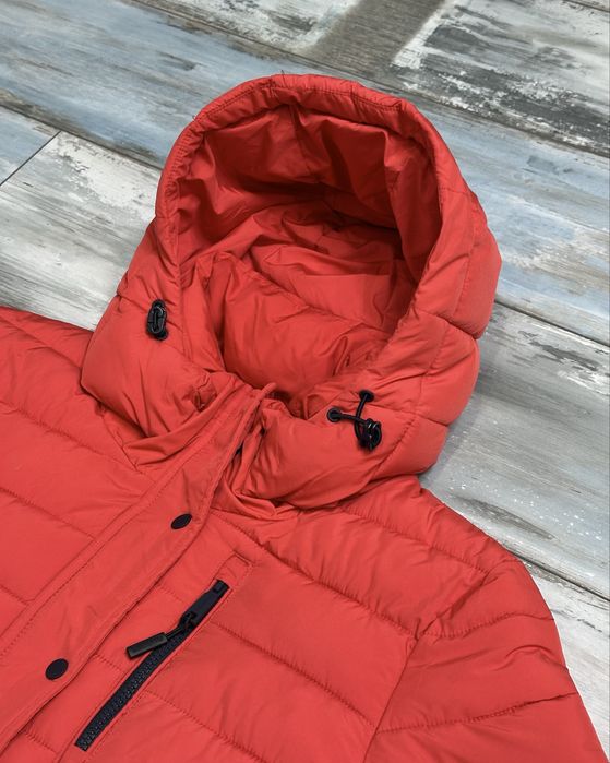 Дамско пухено яке SuperDry – размер L, отлично състояние